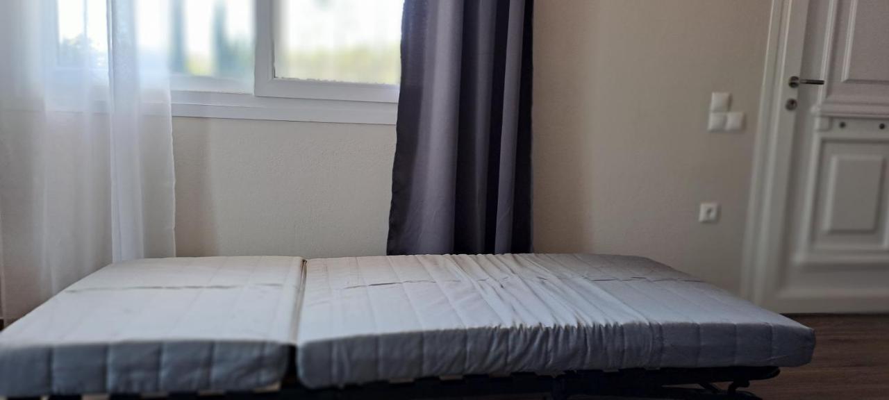 Sundial House Apartment Poulades Luaran gambar