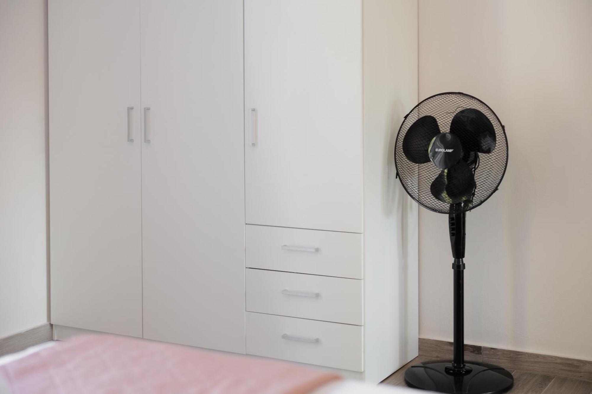 Sundial House Apartment Poulades Luaran gambar
